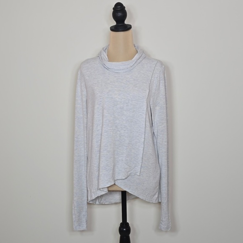 Cabi Light Grey Heathered Cowl Neck Long Sleeve Wrap‎ Top Women's M Thumbholes